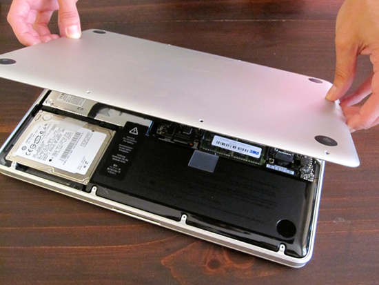 Removing the back from the MacBook Pro